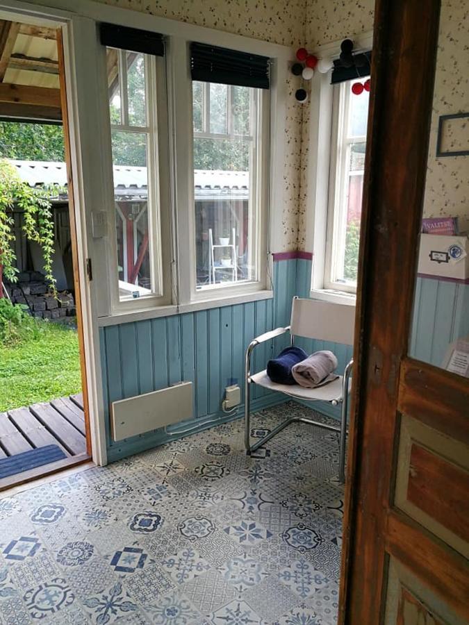 Bed and Breakfast Kirkkokadun Amanda Ja Olga Uusikaupunki Esterno foto